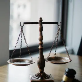 دليل التحول الرقمي لمكاتب المحاماة 2026: كيف ينظم قانوني برو القضايا والمالية؟